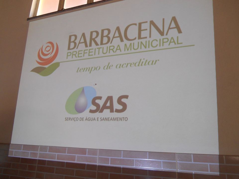 Palestra do departamento de �gua Col�gio Passionista Santa Luzia