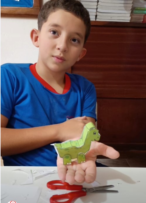 Aula de arte Col�gio Passionista Santa Luzia