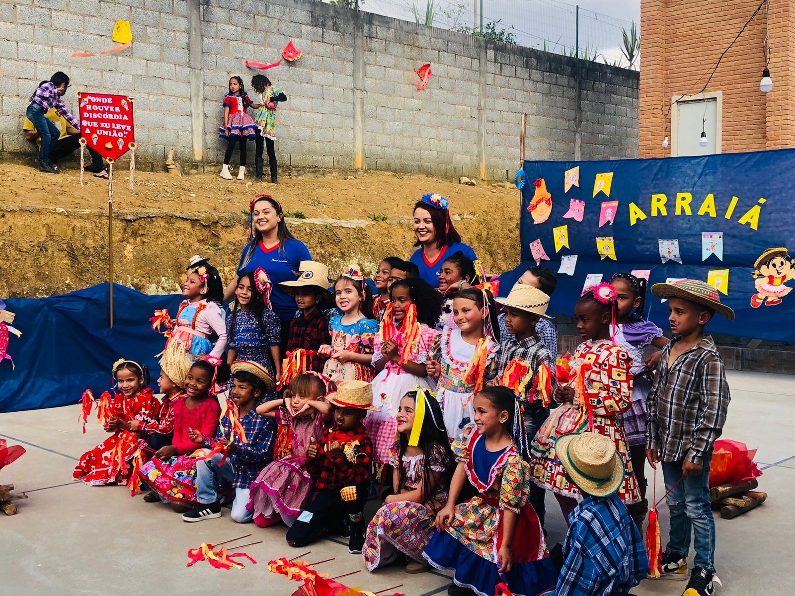 Um pouquinho mais da nossa festa. . . Col�gio Passionista Santa Luzia